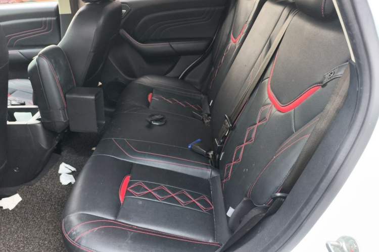Used Soueast DX3 2018 1.5L Manual Luxury Model Left Rear Seat
