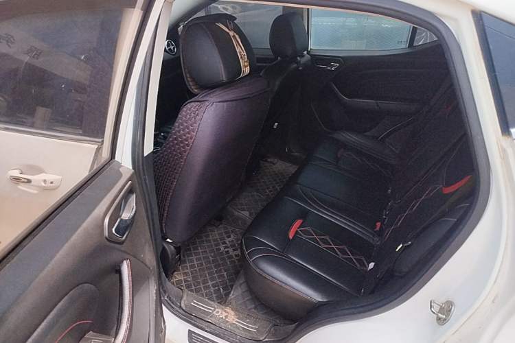 Used Soueast DX3 2018 1.5L Manual Luxury Model Left Rear Seat