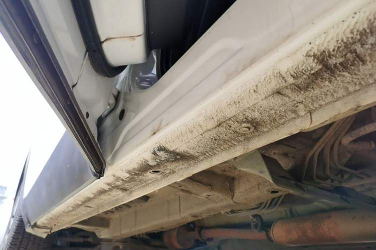 Used Soueast DX3 2018 1.5L Manual Luxury Model Left Side Sill