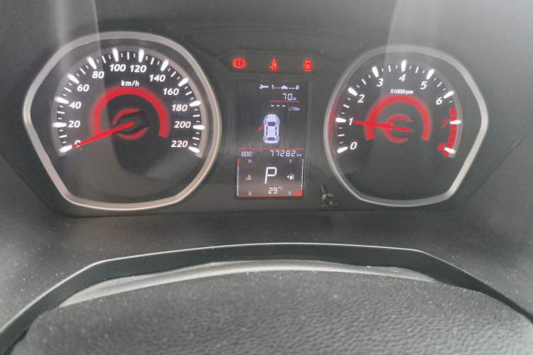 Used Soueast DX3 2018 1.5T CVT Flagship Edition Odometer Close Up