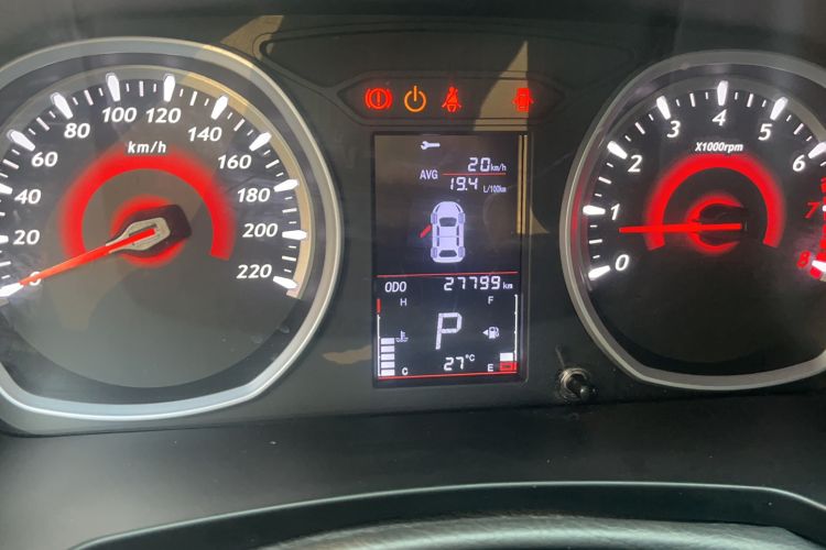 Used Soueast DX3 2018 1.5T CVT Luxury Model Odometer Close Up