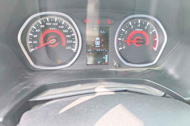 Used Soueast DX3 2018 1.5L Manual Flagship Edition Odometer Close Up
