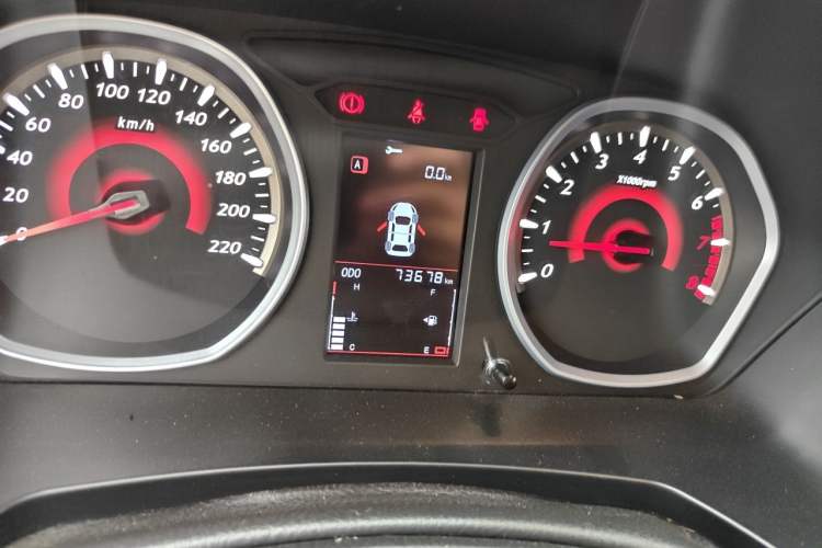 Used Soueast DX3 2018 1.5L Manual Luxury Model Odometer Close Up
