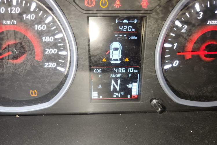Used Soueast DX3 2018 1.5T CVT Luxury Model Odometer Close Up