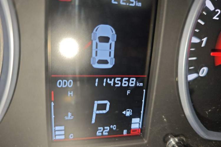 Used Soueast DX3 2018 1.5T CVT Luxury Model Odometer Close Up