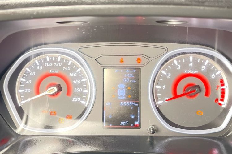 Used Soueast DX3 2018 1.5L Manual Luxury Model Odometer Close Up