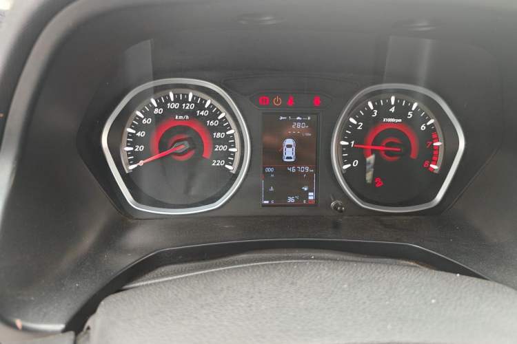 Used Soueast DX3 2018 1.5L Manual Luxury Model Odometer Close Up