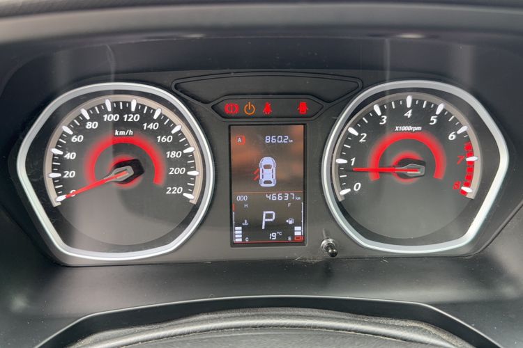 Used Soueast DX3 2018 1.5T CVT Luxury Model Odometer Close Up