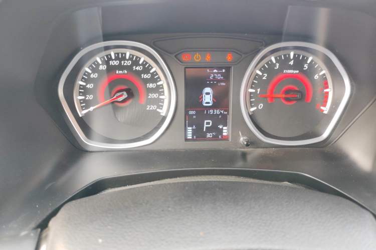 Used Soueast DX3 2018 1.5T CVT Flagship Edition Odometer Close Up
