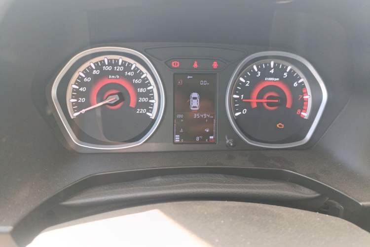 Used Soueast DX3 2018 1.5L Manual Luxury Model Odometer Close Up