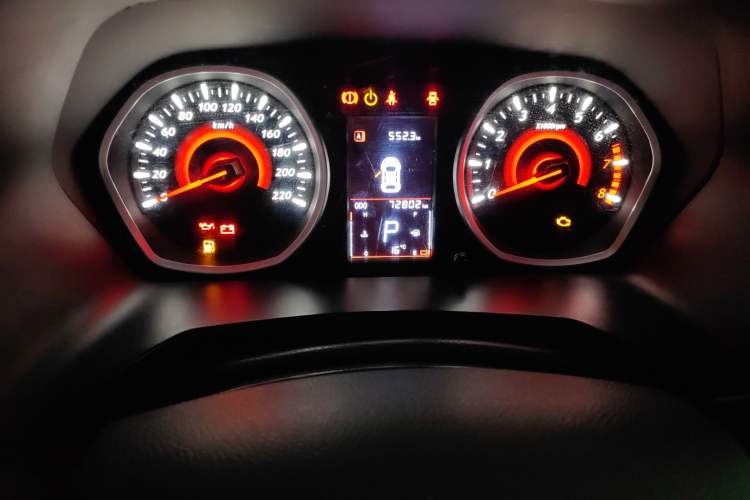 Used Soueast DX3 2018 1.5T Outdoor Edition CVT Prestige Model Odometer Close Up
