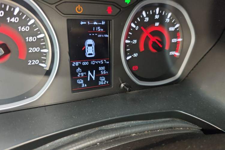 Used Soueast DX3 2018 EV400 Luxury Edition Odometer Close Up