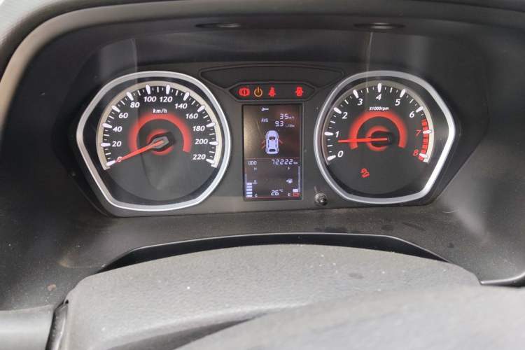 Used Soueast DX3 2018 1.5L Manual Luxury Model Odometer Close Up