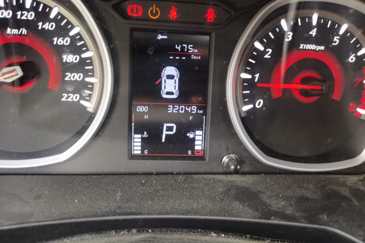 Used Soueast DX3 2018 1.5T CVT Comfort Model Odometer Close Up