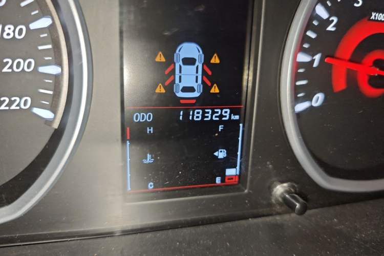 Used Soueast DX3 2018 1.5L Manual Luxury Model Odometer Close Up