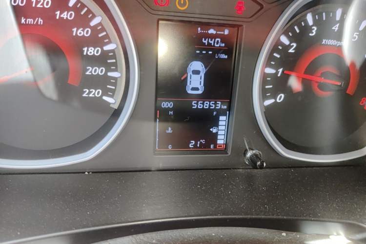 Used Soueast DX3 2018 1.5L Manual Luxury Model Odometer Close Up
