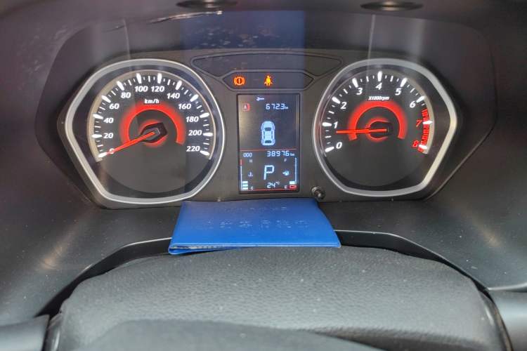 Used Soueast DX3 2018 1.5T CVT Flagship Edition Odometer Close Up