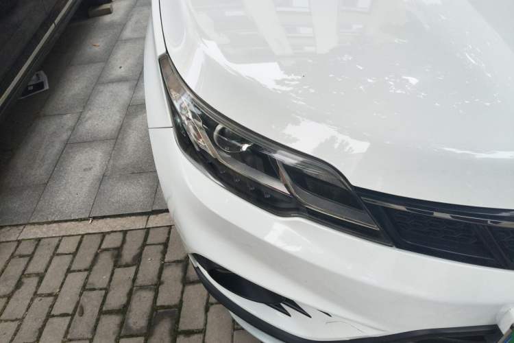 Used Soueast DX3 2018 1.5T CVT Flagship Edition Right Front Headlight