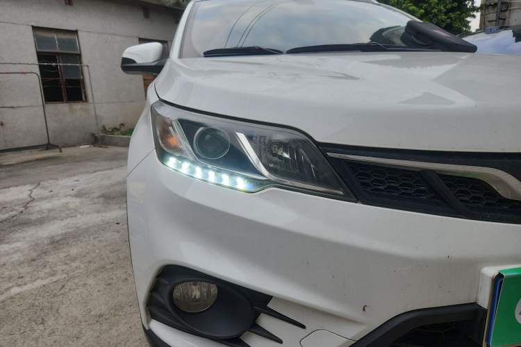 Used Soueast DX3 2018 1.5T CVT Luxury Model Right Front Headlight