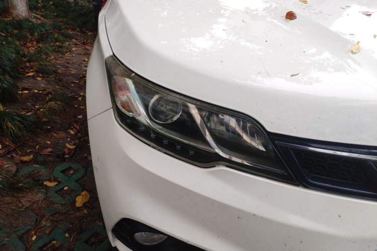 Used Soueast DX3 2018 1.5L Manual Luxury Model Right Front Headlight
