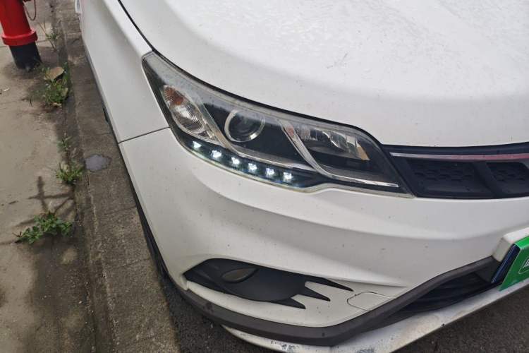 Used Soueast DX3 2018 1.5T CVT Luxury Model Right Front Headlight