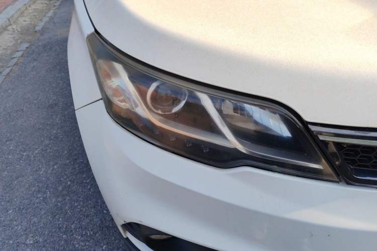 Used Soueast DX3 2018 1.5T CVT Flagship Edition Right Front Headlight