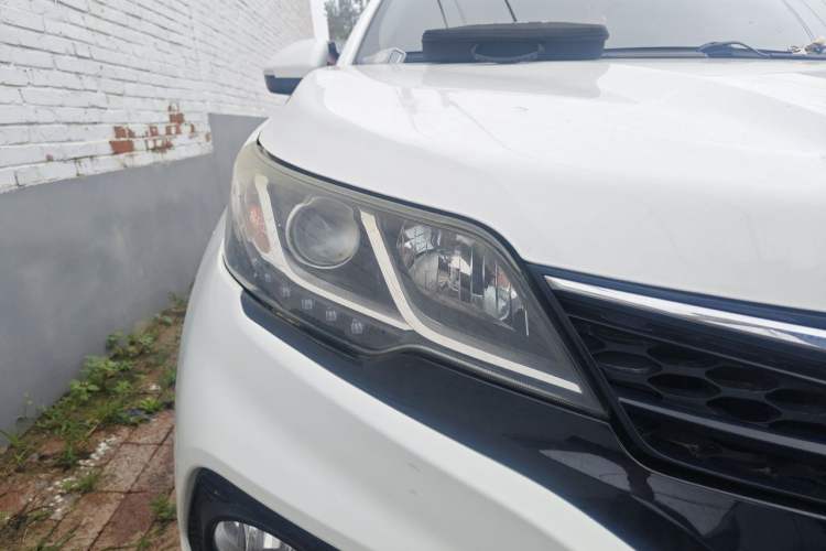 Used Soueast DX3 2018 1.5T CVT Luxury Model Right Front Headlight