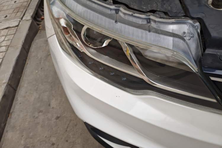 Used Soueast DX3 2018 1.5L Manual Luxury Model Right Front Headlight