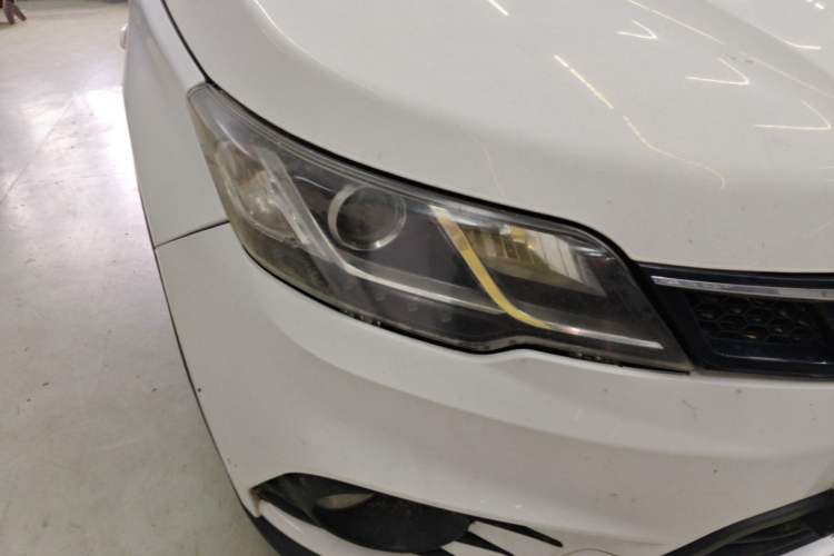 Used Soueast DX3 2018 1.5T CVT Luxury Model Right Front Headlight