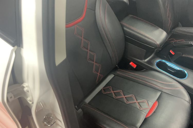 Used Soueast DX3 2018 1.5L Manual Luxury Model Right Front Seat