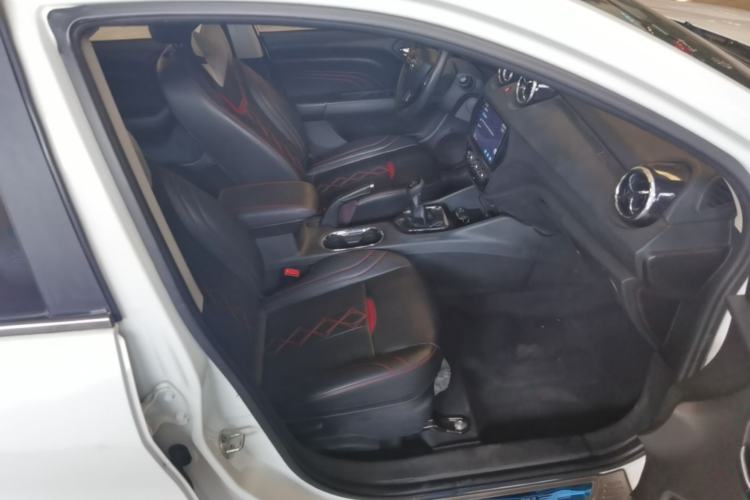 Used Soueast DX3 2018 1.5L Manual Luxury Model Right Front Seat