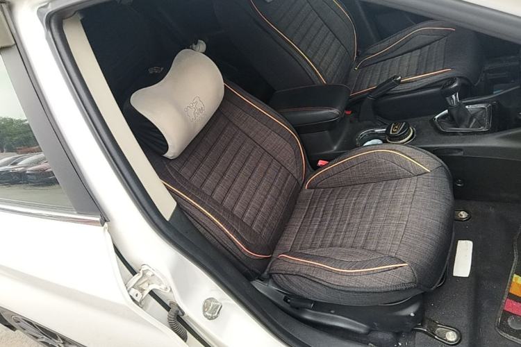 Used Soueast DX3 2018 1.5L Manual Luxury Model Right Front Seat