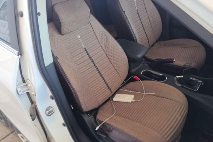 Used Soueast DX3 2018 1.5L Manual Luxury Model Right Front Seat