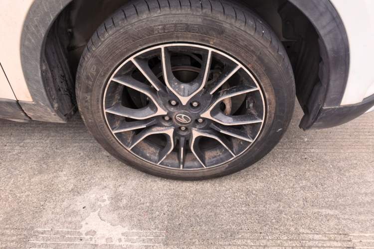 Used Soueast DX3 2018 1.5T CVT Flagship Edition Right Front Wheel Hub