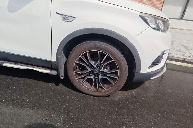 Used Soueast DX3 2018 1.5T CVT Luxury Model Right Front Wheel Hub