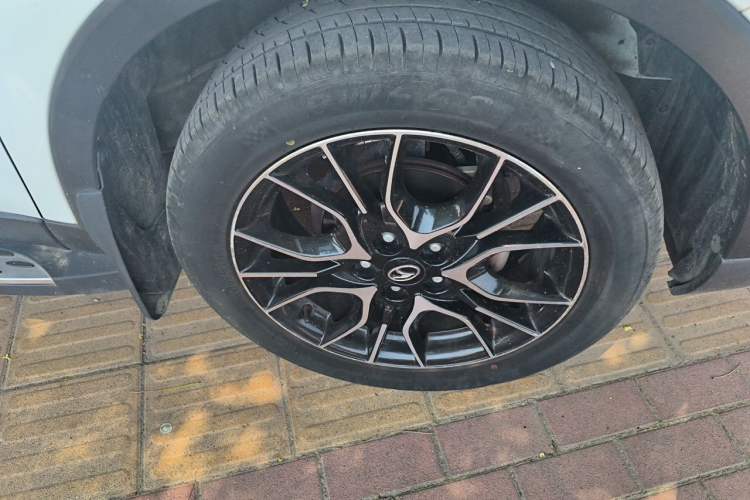 Used Soueast DX3 2018 1.5L Manual Luxury Model Right Front Wheel Hub