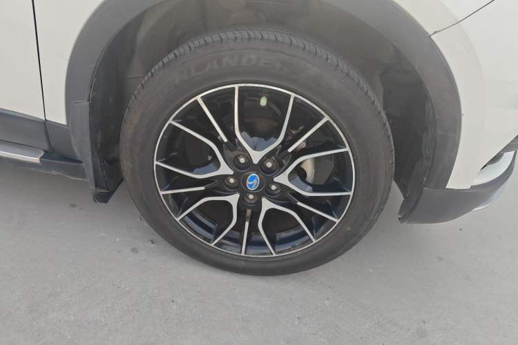 Used Soueast DX3 2018 1.5L Manual Luxury Model Right Front Wheel Hub