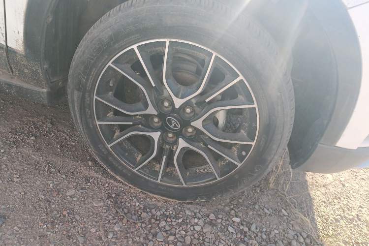 Used Soueast DX3 2018 1.5L Manual Luxury Model Right Front Wheel Hub