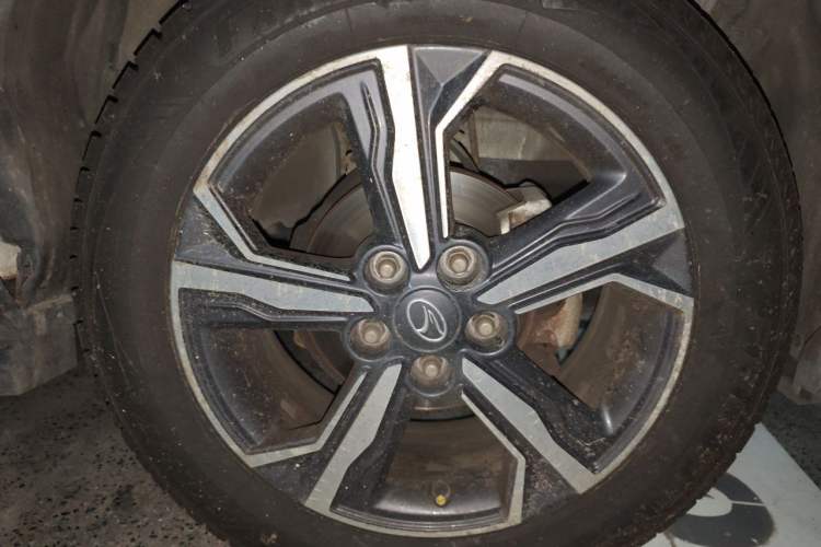 Used Soueast DX3 2018 1.5L Manual Luxury Model Right Front Wheel Hub