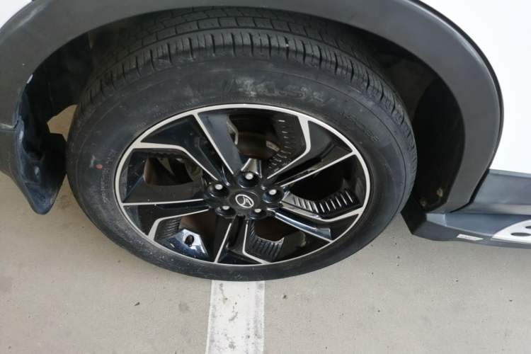 Used Soueast DX3 2018 1.5T CVT Luxury Model Right Rear Wheel Hub