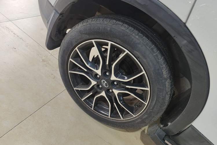 Used Soueast DX3 2018 1.5T CVT Luxury Model Right Rear Wheel Hub