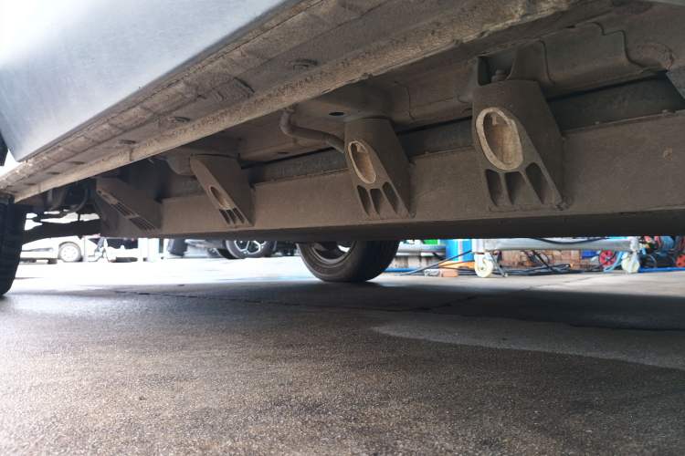 Used Soueast DX3 2018 EV400 Elite Edition Right Side Sill