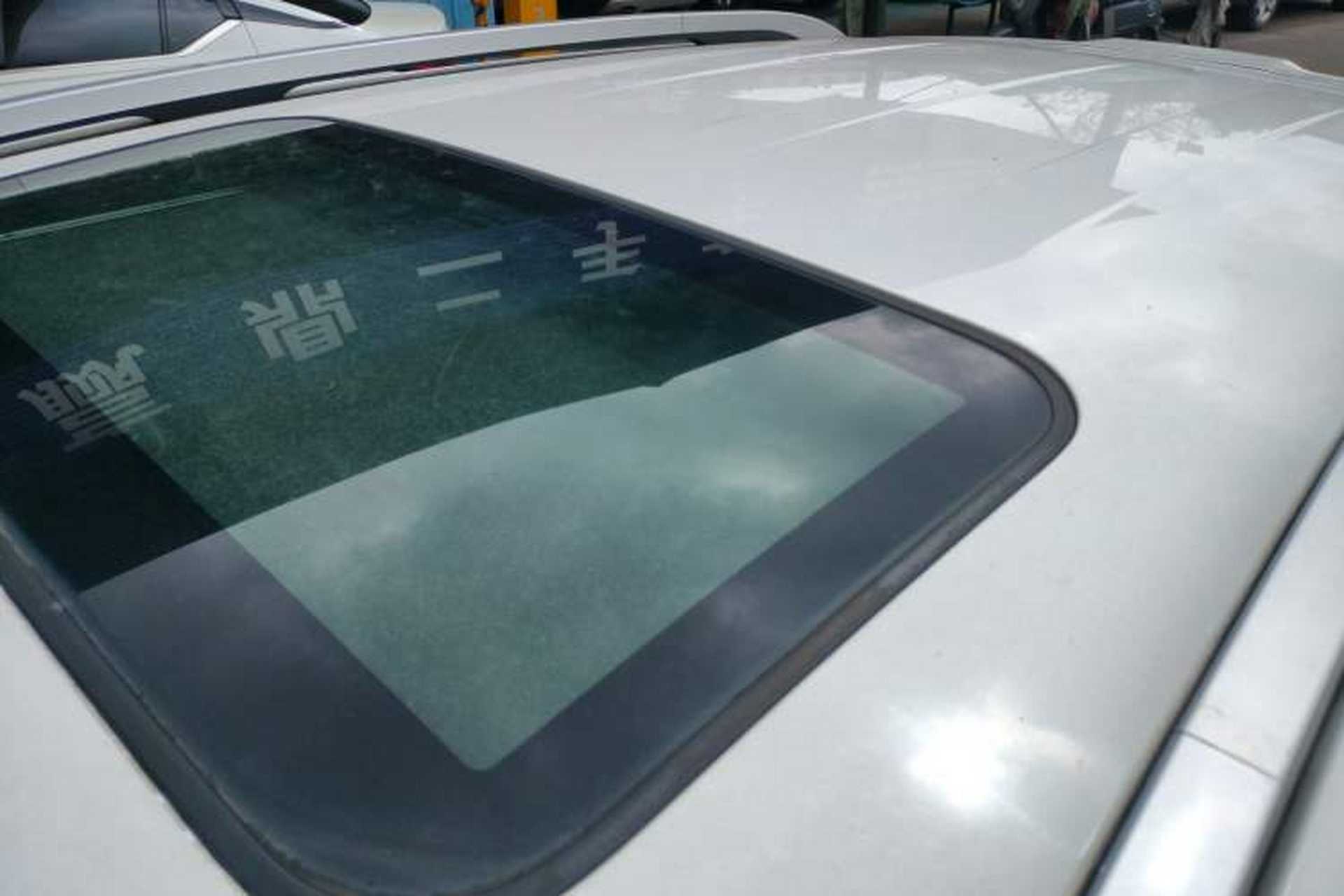 Used Soueast DX3 2018 1.5L Manual Luxury Model Roof