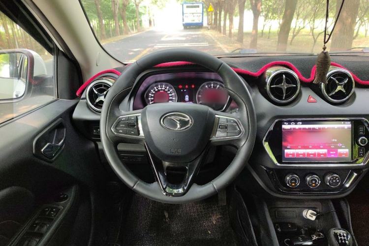 Used Soueast DX3 2018 1.5L Manual Luxury Model Steering Wheel