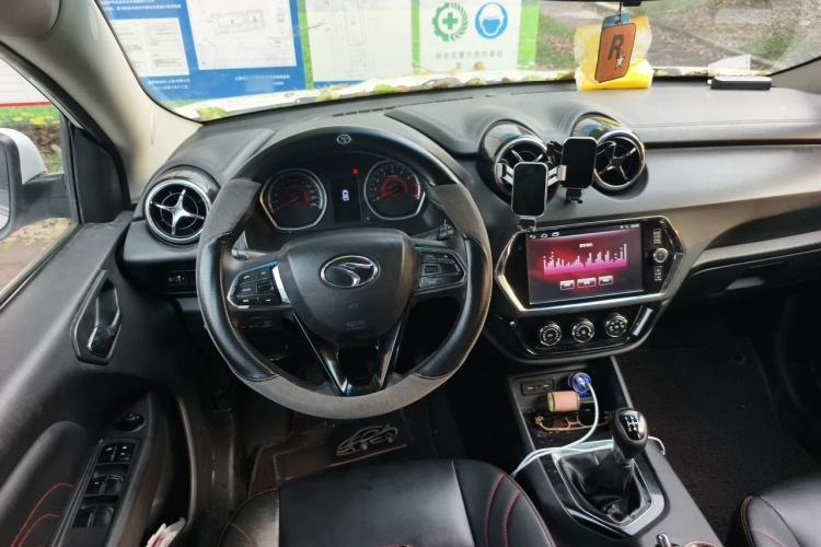 Used Soueast DX3 2018 1.5L Manual Luxury Model Steering Wheel