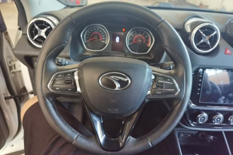 Used Soueast DX3 2018 1.5L Manual Luxury Model Steering Wheel