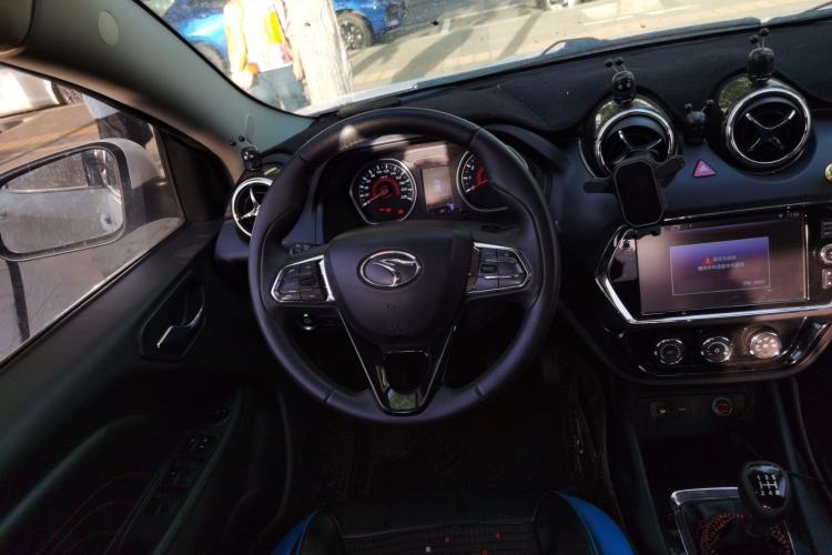 Used Soueast DX3 2018 1.5L Manual Luxury Model Steering Wheel