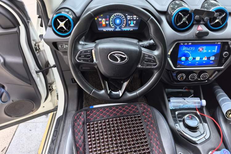 Used Soueast DX3 2018 EV Flagship Model Steering Wheel
