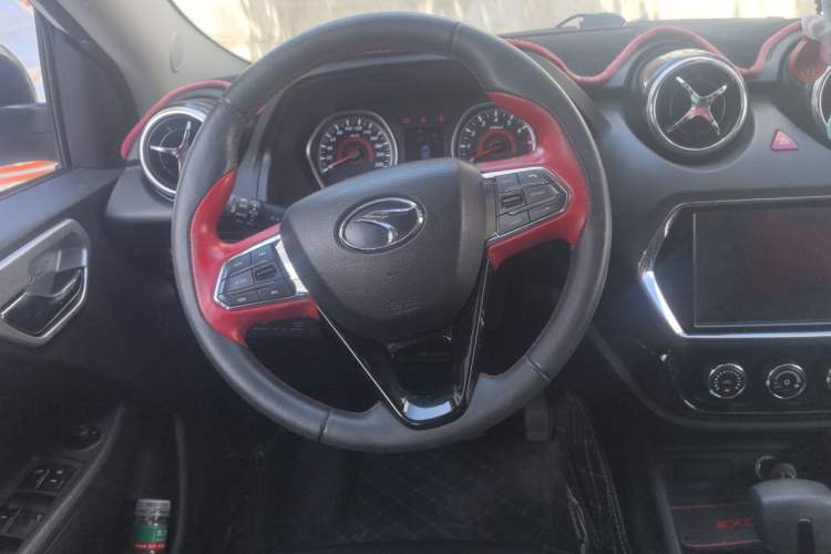 Used Soueast DX3 2018 1.5T SRG CVT Flagship Model Steering Wheel
