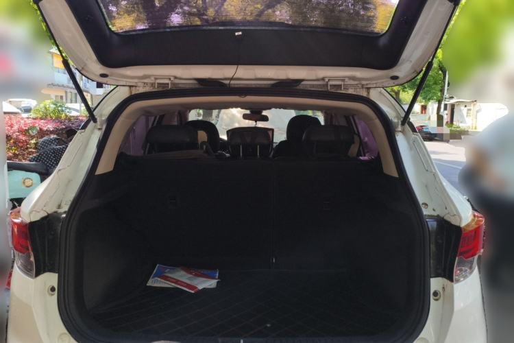 Used Soueast DX3 2018 1.5T SRG CVT Flagship Model Trunk